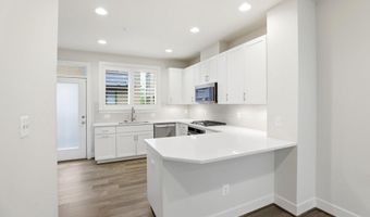 6924 ROCKLEDGE Dr, Bethesda, MD 20817