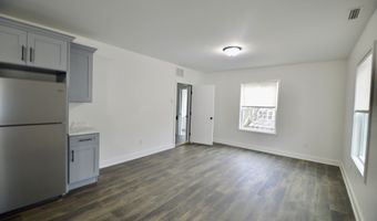 21 Nichols St, Ansonia, CT 06401