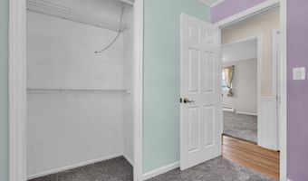 916 Beachwood Blvd, Beachwood, NJ 08722