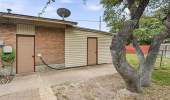 1268 Oak Park Dr, Aransas Pass, TX 78336