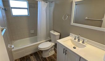 1025 APOLLO BEACH Blvd D, Apollo Beach, FL 33572