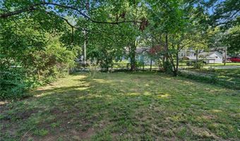 920 High St, Baldwin City, KS 66006