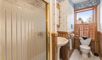 405 N Main St, Alma, WI 54610