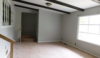823 Hidden Acres Dr, Bedford, IN 47421