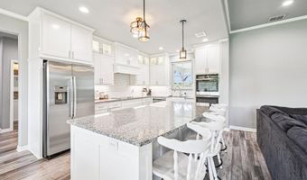 360 Rolling Ranch Blvd, Alvord, TX 76225