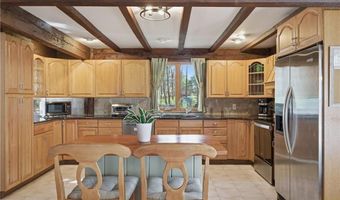 12 Rustic Acres Dr, Glocester, RI 02814