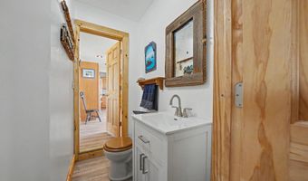 6334 Marina Dr, Algonac, MI 48001