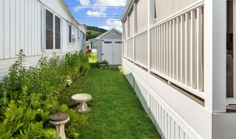 6 Susan St, Beacon Falls, CT 06403