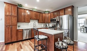 43738 CLEMENS Ter, Ashburn, VA 20147