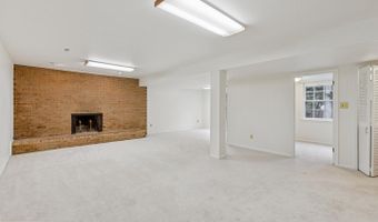 4893 35TH Rd N, Arlington, VA 22207
