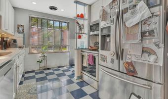 4028 Ledgewood Dr, Cincinnati, OH 45229