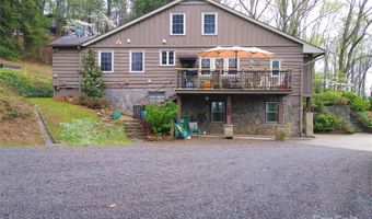 242 Birch Ln, Arden, NC 28704