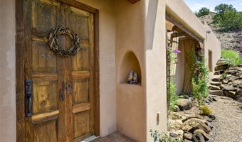 34 Rincon Canada, Abiquiu, NM 87510