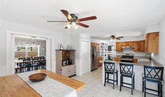 65 SKUNK HILL Rd, Hopkinton, RI 02832