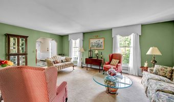 1 Guernsey Rd, Brookfield, CT 06804