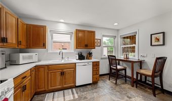 124 Allenhurst Rd, Amherst, NY 14226