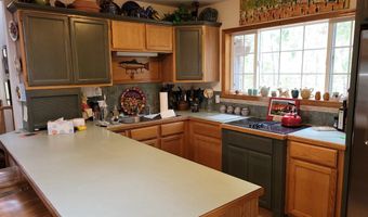 10 Badger Hollow Rd, Cascade, ID 83611