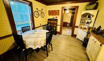 507 S Poplar St, Adel, GA 31620