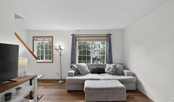 15516 Float Ln 137, Apple Valley, MN 55124