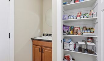 19229 Chuck Wagon Cir, Belle Fourche, SD 57717