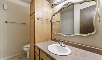 202 Big Tree Dr, Bentonville, AR 72712