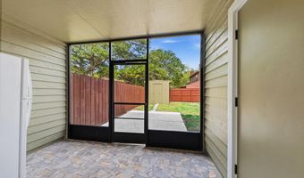 1927 MAIN St, Atlantic Beach, FL 32233