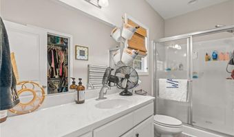 724 Sherwood Rd, Asheboro, NC 27205