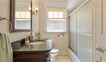 75 Read Ave, Lincoln, RI 02865