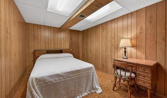 6 Helmsdale Ct, Ballwin, MO 63011