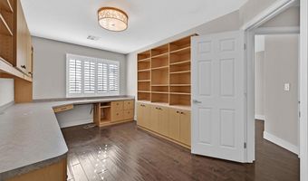 10210 Juniper Creek Ln, Las Vegas, NV 89145