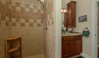 660 Birch Hollow Dr, Antioch, IL 60002
