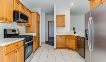 521 Ridgewood Dr, Antioch, IL 60002
