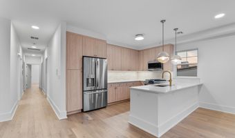 525 AVENUE E 3, Bayonne, NJ 07002