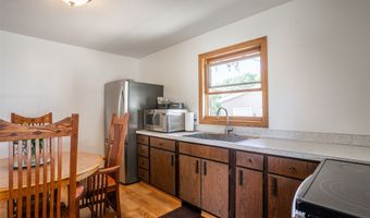 1206 3rd Ave SE, Altoona, IA 50009