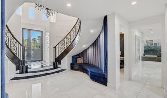 10736 Penhurst Way, Las Vegas, NV 89135