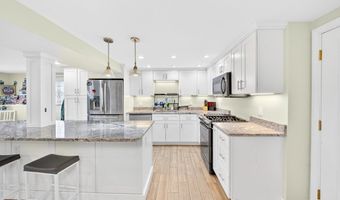 12 Fernwood Rd, Billerica, MA 01821
