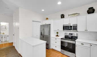 23 Little Creek Rd, Beaufort, SC 29907