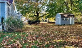 481 Oliphant Ln, Middletown, RI 02842