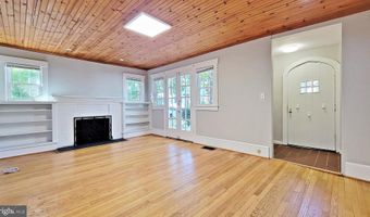 2619 JOYCE St S, Arlington, VA 22202