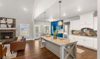4102 SW Bermuda Ave, Bentonville, AR 72713