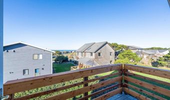 1240 NEWPORT Ave SW, Bandon, OR 97411