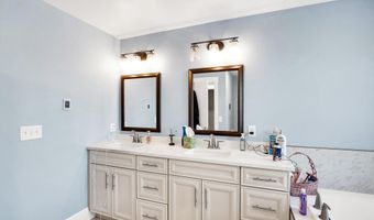 19 Woodhill Hooksett Rd, Bow, NH 03304