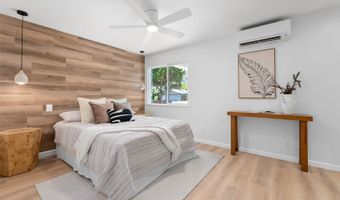 7137 Kamilo St, Honolulu, HI 96825