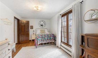 4 Intrepid Ln, Jamestown, RI 02835