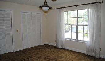 22 12th St, Apalachicola, FL 32320