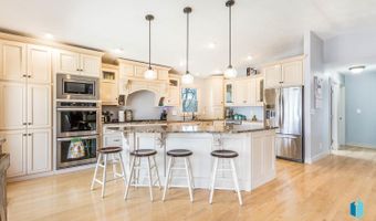 107 E Willow St, Beresford, SD 57004