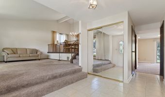 1570 W Goldengate Dr, Addison, IL 60101