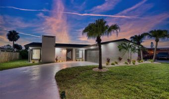 736 GRAN KAYMEN Way, Apollo Beach, FL 33572