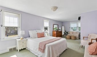3 Indigo Rd, Barrington, RI 02806