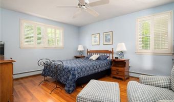 70 High Ridge Dr, Cumberland, RI 02864